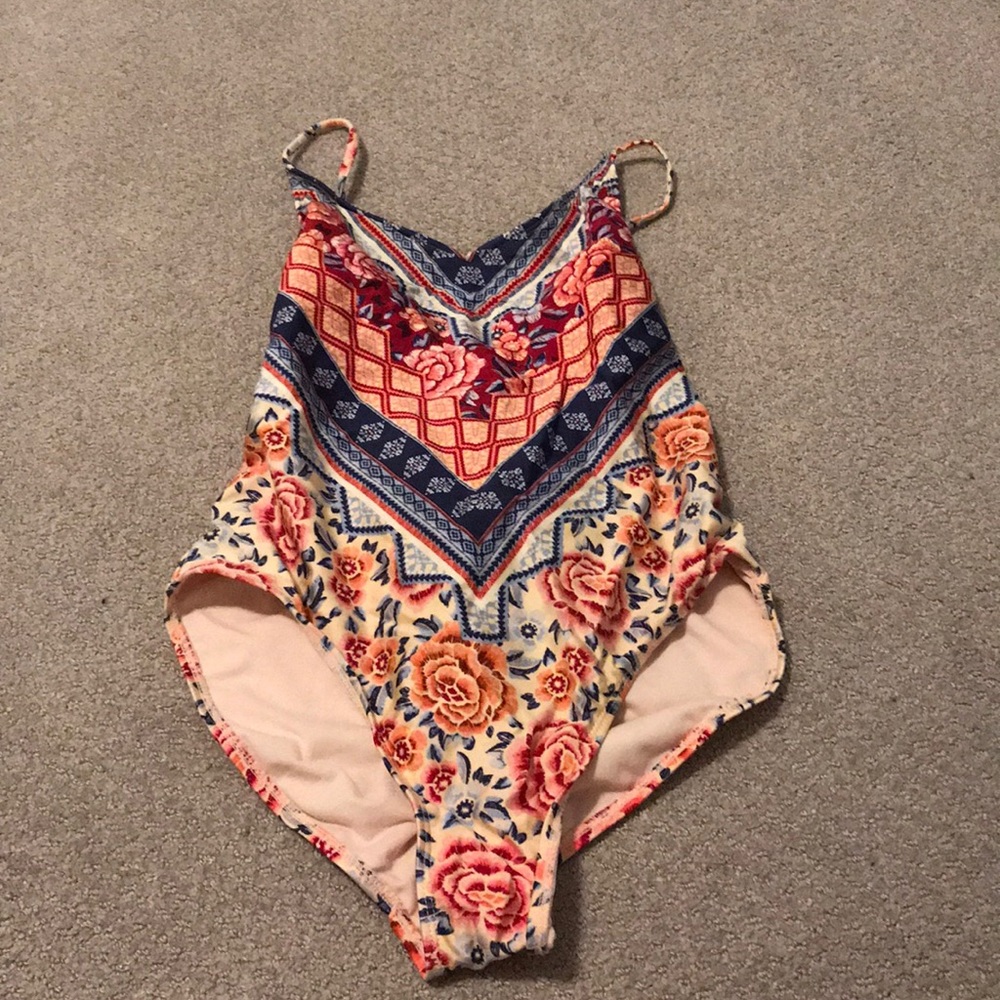 FLORAL ONE PIECE SWIMSUIT